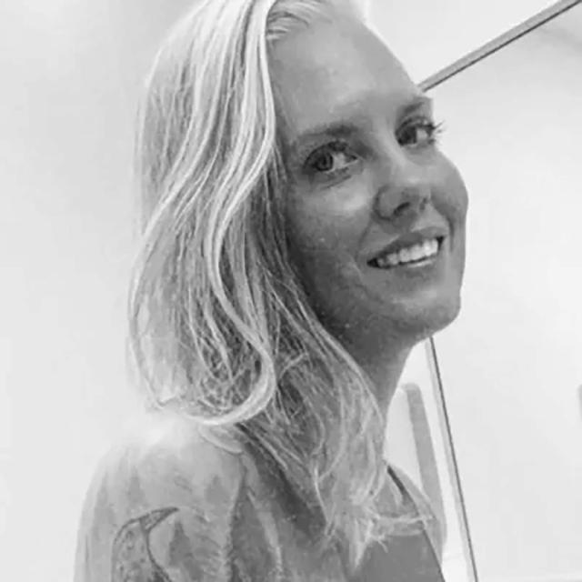 Art Noir® Tattoo Towels for the Art Noir® by TASKBrand® Tattoo Towel Dispenser