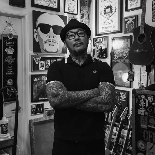 Tattoo Towel Dispenser